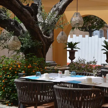 فندق Le Mouillage