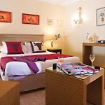 Le Mouillage 호텔 4*