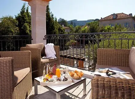 Le Mouillage Szálloda