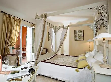 Le Mouillage 4* סן טרופז