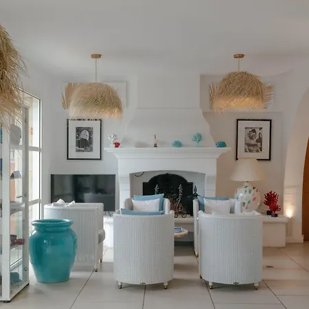 Le Mouillage מלון