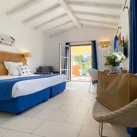 Le Mouillage Otel 4*