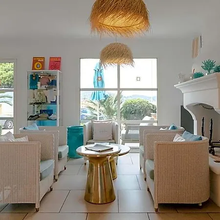 Le Mouillage Hotel 4*