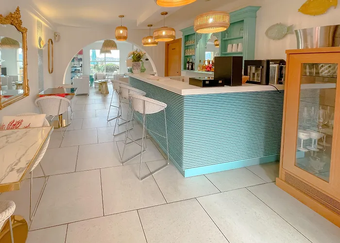 מלון Le Mouillage 4*