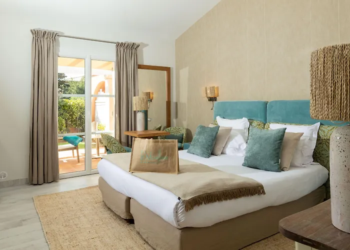 Le Mouillage מלון